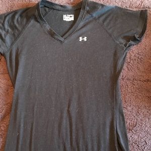 Black under armour T-shirt